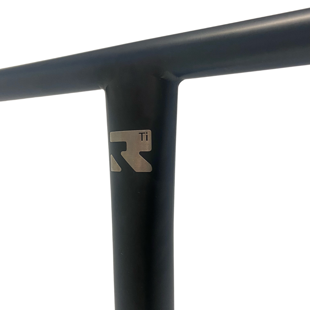 Root Industries AIR Titanium T-Bar 690mm - Black - 2