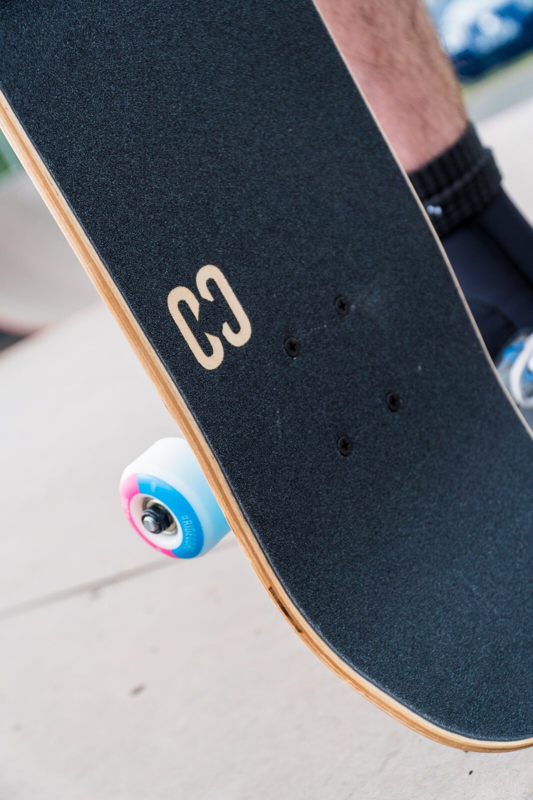 CORE Complete Skateboard C2 Split - Pink/Blue 7.75