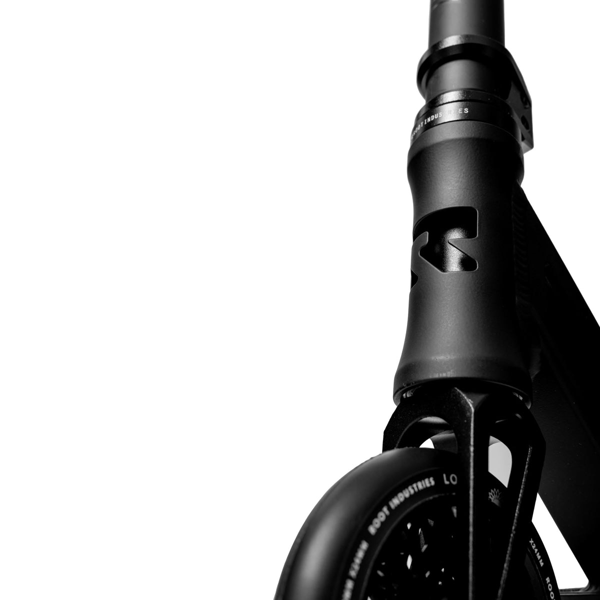 Root Industries Type R GT Complete - Black - front end detail